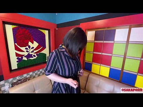 ❤️ Cutie Japanese nwere nnukwu nnụnnụ tit na-eji ihe ụmụaka egwuri egwu na-enwe mmekọahụ na-emetọ onwe ya ma nwee orgasm. Ọ na-ekwu na N'ajụjụ ọnụ banyere ya iberibe ahụmahụ. Nnukwu nnụnnụ tit na ọtụ ntutu na-asụ ude nke ukwuu. Osakaporn ️❌ Ihe gba ọtọ  ☑