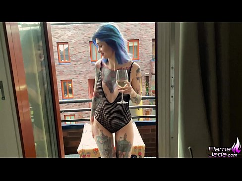 ❤️ Nwa agbọghọ mara mma na-aṅụ mmanya na-ekpo ọkụ na-ekpo ọkụ n'okpuru mbara igwe mepere emepe ️❌ Ihe gba ọtọ  ☑